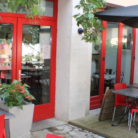 Hotel Les Vignes Rouges Ispagnac Esterno foto