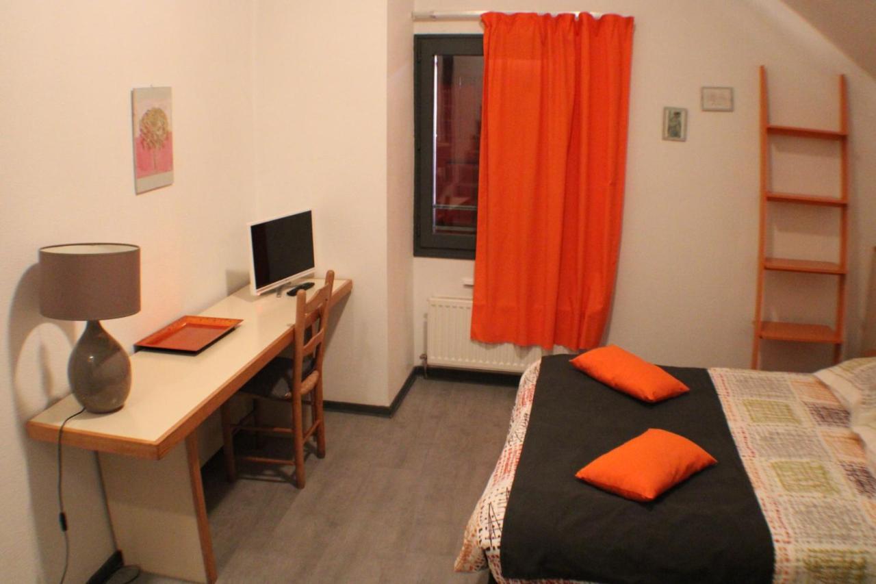 Hotel Les Vignes Rouges Ispagnac Esterno foto